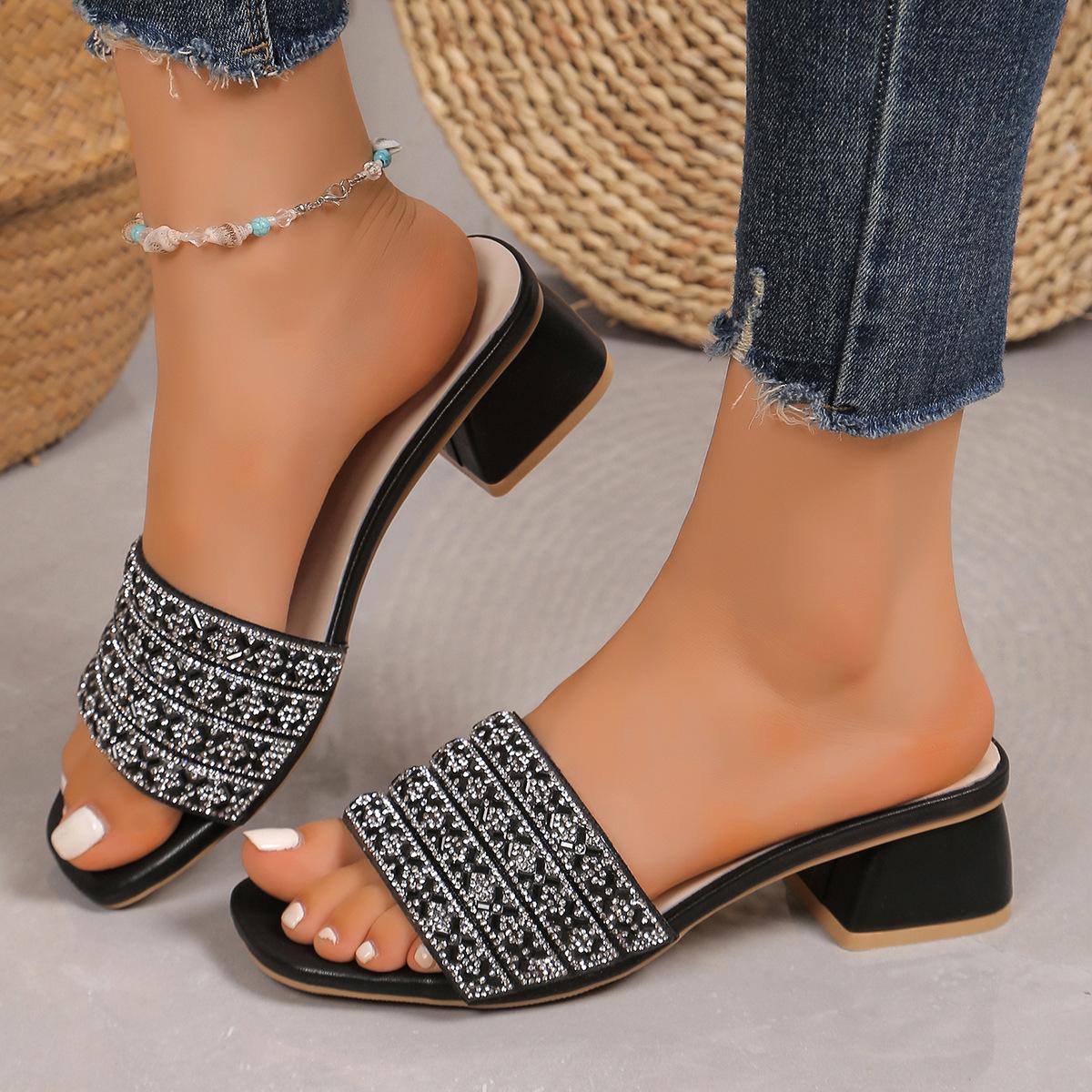 Women s European American Fashion One Strap Rhinestone High Heel Chunky Heel Slide Sandals 42 чорний
Women s European American Fashion One Strap Rhinestone High Heel Chunky Heel Slide Sandals 42 чорний