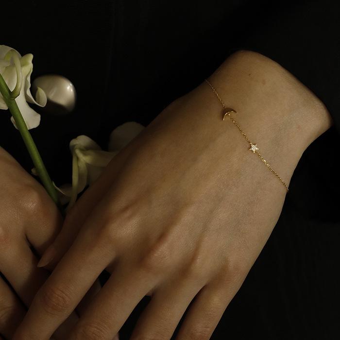S925 Sterling Silver Gold-Plated Moon & Star Bracelet for Women - Simple, Elegant, Cold Style, Unique Jewelry 925 Silver
S925 Sterling Silver Gold-Plated Moon & Star Bracelet for Women - Simple, Elegant, Cold Style, Unique Jewelry 925 Silver