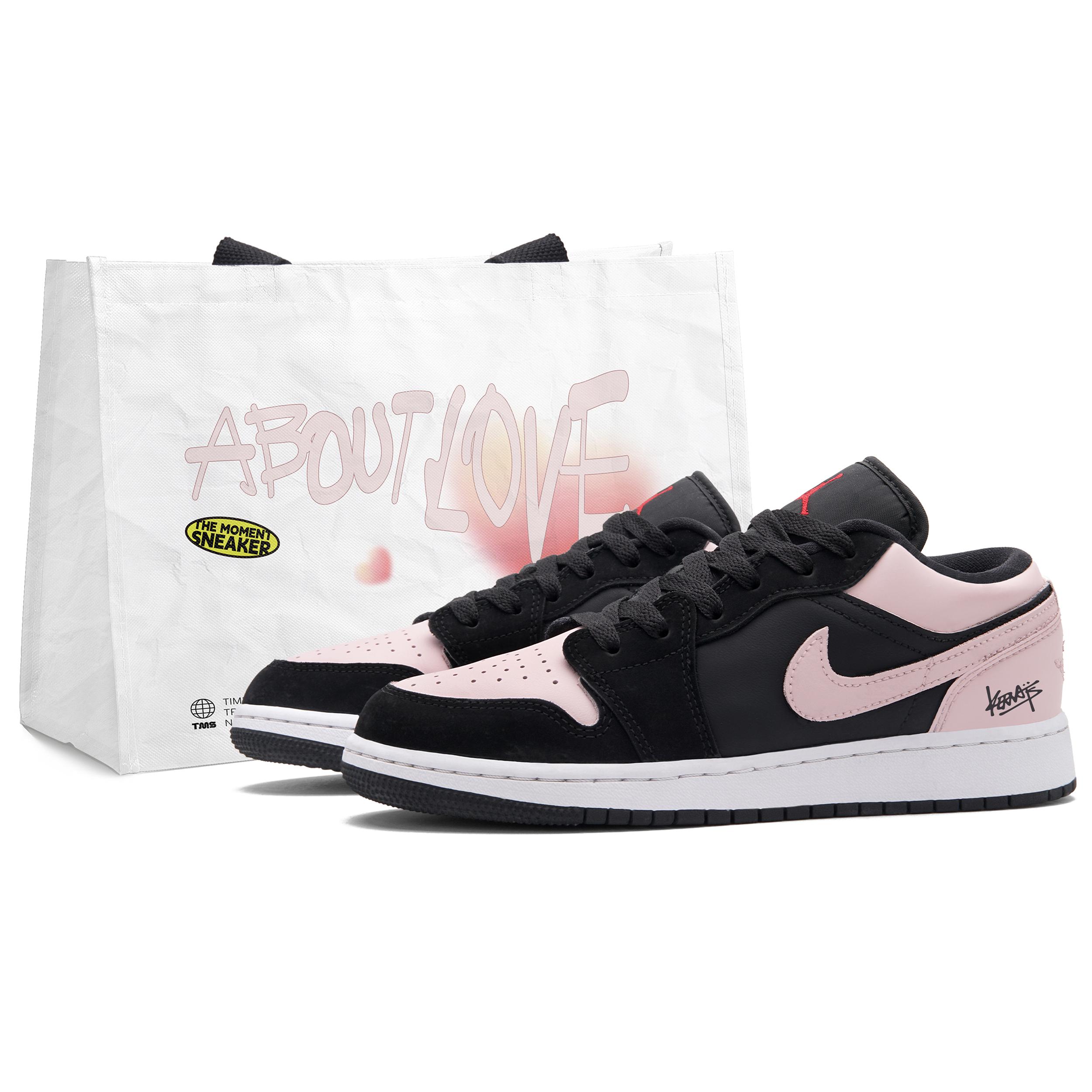 Jordan Air Jordan 1 Berry Velvet Low top Vintage Basketball Shoes Unisex Black Pink HF3148-106(Team645-) 36
Jordan Air Jordan 1 Berry Velvet Low top Vintage Basketball Shoes Unisex Black Pink HF3148-106(Team645-) 36