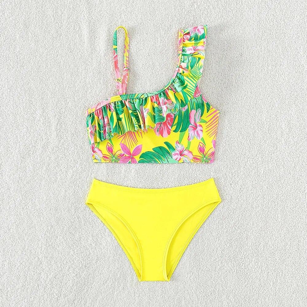 Детский купальник с разрезом на бретельках и разрезом для девочек, быстросохнущий дышащий бикини, детский купальный костюм с горячими источниками, комплект из двух предметов, Biquini Infantil 7-8years жёлтый
Детский купальник с разрезом на бретельках и разрезом для девочек, быстросохнущий дышащий бикини, детский купальный костюм с горячими источниками, комплект из двух предметов, Biquini Infantil 7-8years жёлтый