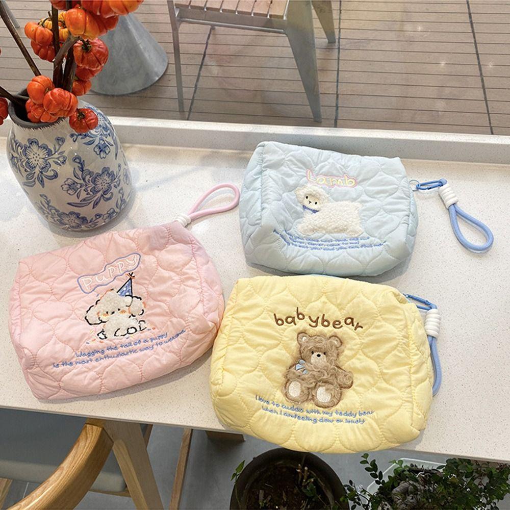 Korean Style Puppy Embroidered Cosmetic Bag Cartoon Portable Makeup Bag Data Cable Storage Yellow Bear
Korean Style Puppy Embroidered Cosmetic Bag Cartoon Portable Makeup Bag Data Cable Storage Yellow Bear