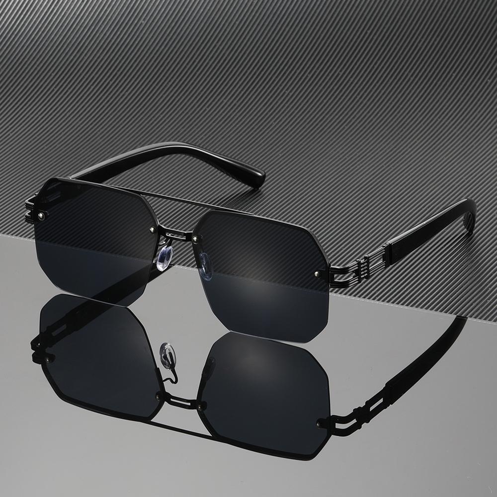 1PC Unisex Sleek Metal Frame Sunglasses, Modern Minimalist Style, Ideal for Urban & Street Looks чорний
1PC Unisex Sleek Metal Frame Sunglasses, Modern Minimalist Style, Ideal for Urban & Street Looks чорний