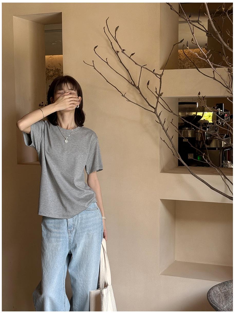 Li Nuo Women s 2026 Korean Style Horse Buckle Short Sleeve T-shirt - Versatile and Slimming One Size сірий колір
Li Nuo Women s 2026 Korean Style Horse Buckle Short Sleeve T-shirt - Versatile and Slimming One Size сірий колір