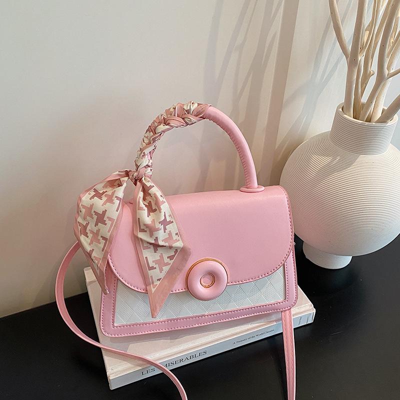 French personality contrasting colors and beauty commuter women s bag, foreign style simple fashion bag temperament versatile portable square bag рожевий
French personality contrasting colors and beauty commuter women s bag, foreign style simple fashion bag temperament versatile portable square bag рожевий