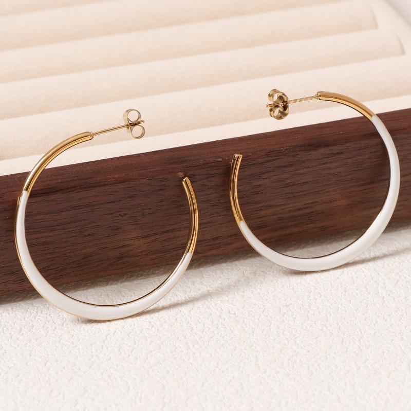 Легкие роскошные большие круглые серьги для женщин, высококачественный нишевый дизайн, черно-белые масляные серьги
Легкие роскошные большие круглые серьги для женщин, высококачественный нишевый дизайн, черно-белые масляные серьги