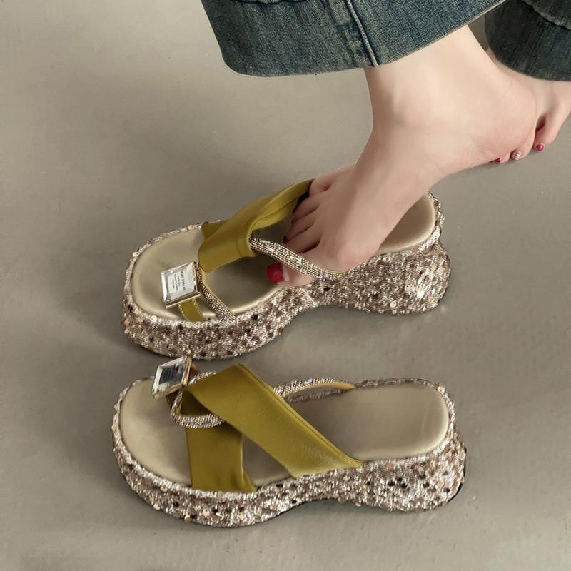 Модная обувь Универсальные повседневные тапочки Новые сандалии на толстой подошве, увеличивающие рост 37 зелёный
Модная обувь Универсальные повседневные тапочки Новые сандалии на толстой подошве, увеличивающие рост 37 зелёный