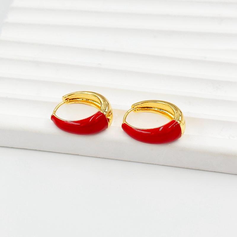 Retro Hong Kong Style Versatile Earrings Dopamine Red And White Drop Glaze Stud Earrings Contrast Color Women S Premium Earrings
Retro Hong Kong Style Versatile Earrings Dopamine Red And White Drop Glaze Stud Earrings Contrast Color Women S Premium Earrings