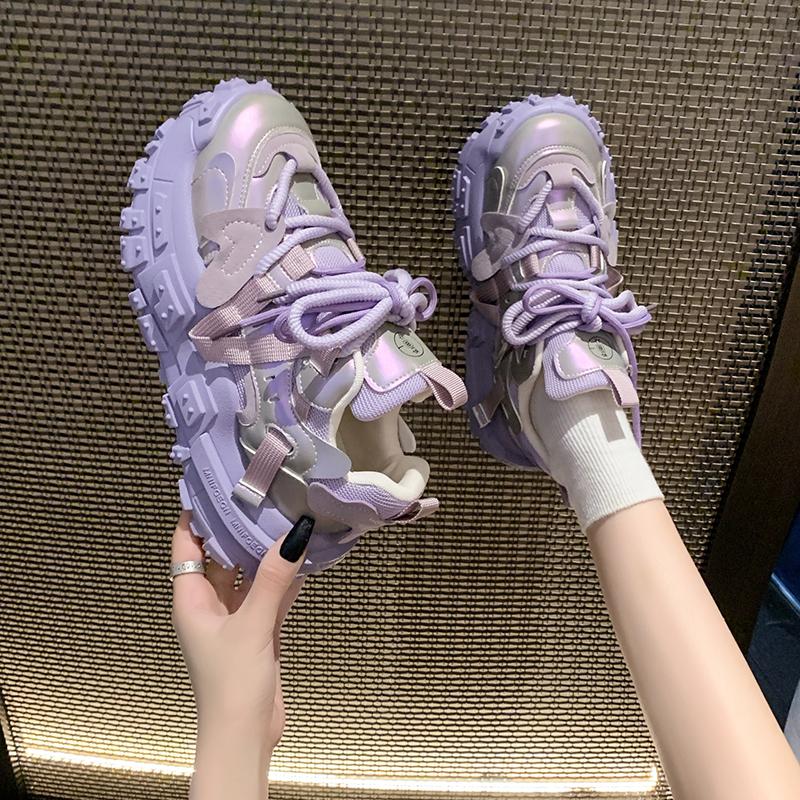 Модные кроссовки папы от интернет-знаменитостей, суперхит, на толстой подошве, весенние новинки, европейская станция, шинные кроссовки, кожаные нескользящие цветные спортивные кроссовки 40
Модные кроссовки папы от интернет-знаменитостей, суперхит, на толстой подошве, весенние новинки, европейская станция, шинные кроссовки, кожаные нескользящие цветные спортивные кроссовки 40