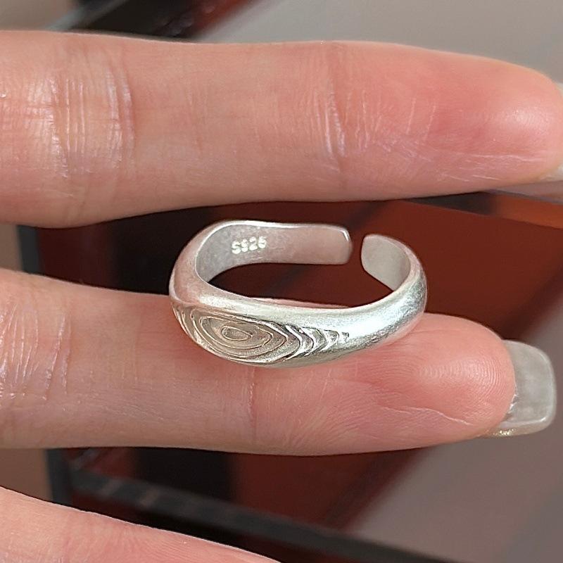 New Fashion Matte 925 Sterling Silver Jewelry Texture Trendy Blogger Style Opening Rings 02888 срібний
New Fashion Matte 925 Sterling Silver Jewelry Texture Trendy Blogger Style Opening Rings 02888 срібний