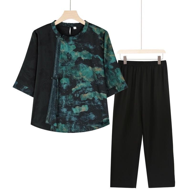 Big Size Improved Chinese Style Cheongsam Top Women Round Neck Half Sleeve Loose Casual Style Printed Tang Suit Blouse 5XL
Big Size Improved Chinese Style Cheongsam Top Women Round Neck Half Sleeve Loose Casual Style Printed Tang Suit Blouse 5XL