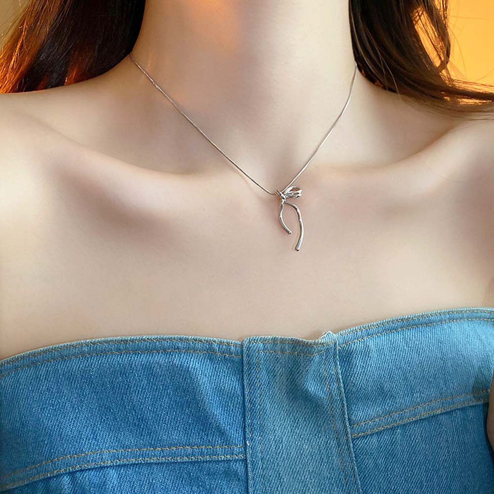 Silver Bow Bowknot Necklace Jewelry Accessories Korean Style Necklace Valentines Day StyleA
Silver Bow Bowknot Necklace Jewelry Accessories Korean Style Necklace Valentines Day StyleA