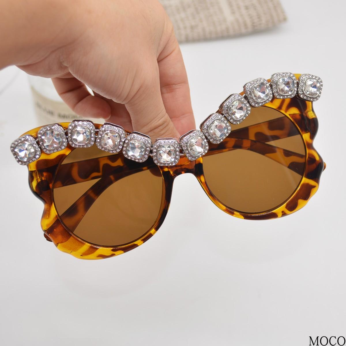 Fashion Personalized Diamond-encrusted Leopard Print Brown Sunglasses Women s Concave Shape Versatile Sunglasses коричневый
Fashion Personalized Diamond-encrusted Leopard Print Brown Sunglasses Women s Concave Shape Versatile Sunglasses коричневый