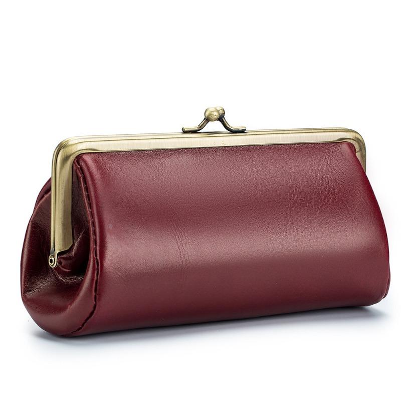 Leather retro niche design dinner bag, high-end temperament clutch bag, creative storage bag, European and American clip bag. бордовый
Leather retro niche design dinner bag, high-end temperament clutch bag, creative storage bag, European and American clip bag. бордовый