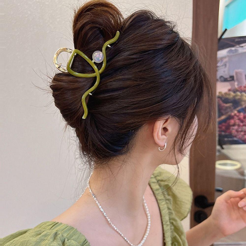 Geometric Shape Pearl Curve Korean Style Headwear Female Hair Accessories Hair Claw Metal Hair Clip
Geometric Shape Pearl Curve Korean Style Headwear Female Hair Accessories Hair Claw Metal Hair Clip
