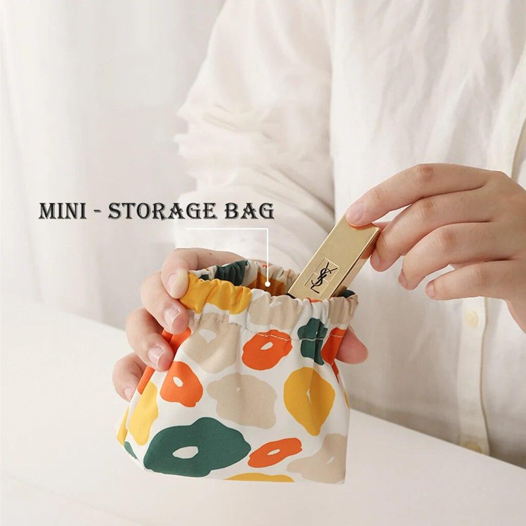 Multifunctional Storage Bag Double Zipper Large Capacity Storage Arrangement Makeup Toiletries Large Classification Bag
Multifunctional Storage Bag Double Zipper Large Capacity Storage Arrangement Makeup Toiletries Large Classification Bag