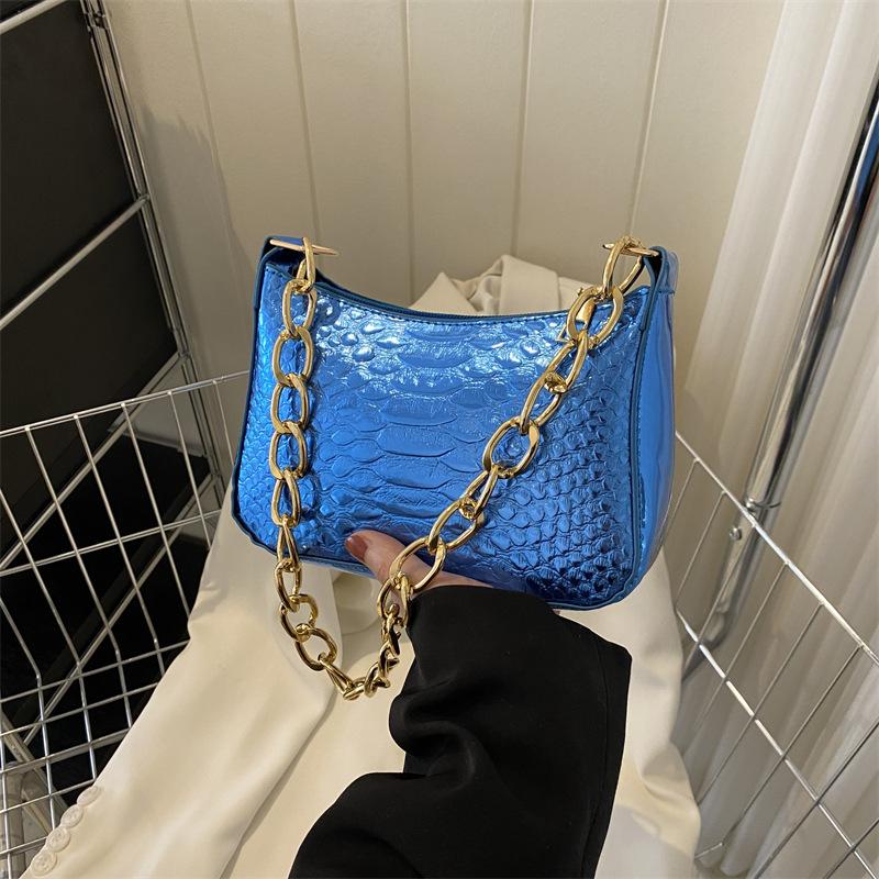 Модна жіноча сумка на ланцюжку з модною текстурою 2024 року, нова мода, візерунок алігатор, портативна маленька квадратна сумка на плечі під пахвами синій
Модна жіноча сумка на ланцюжку з модною текстурою 2024 року, нова мода, візерунок алігатор, портативна маленька квадратна сумка на плечі під пахвами синій