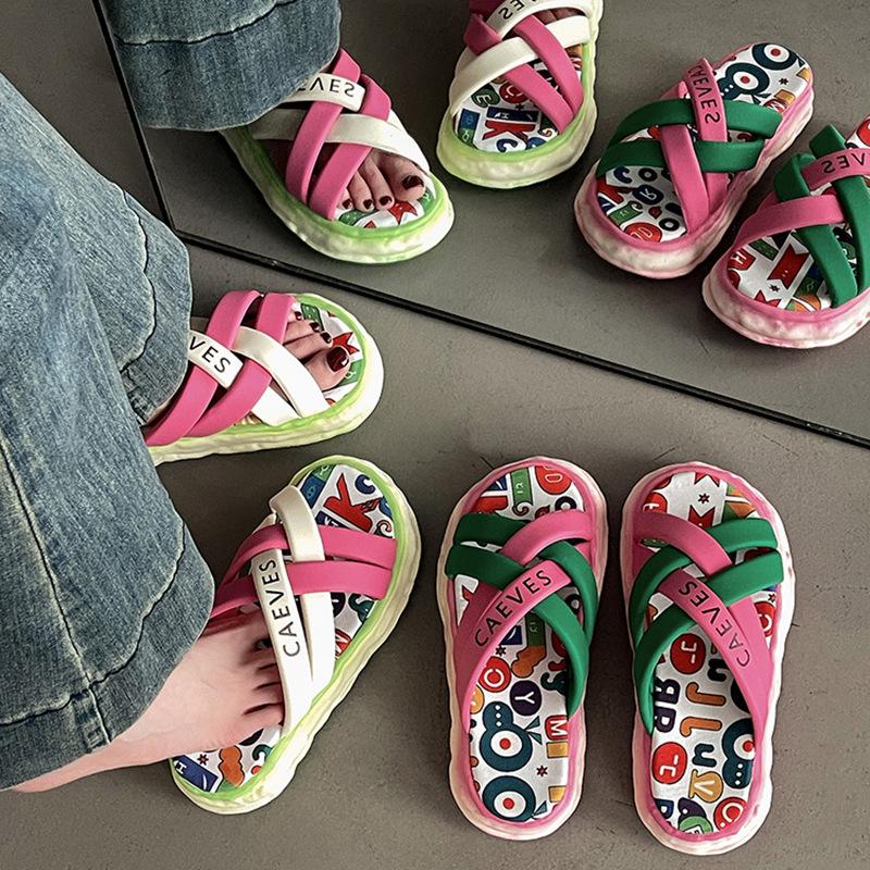Graffiti thick bottom heightening outer slippers women s 2025 summer new graffiti fashionable and comfortable casual versatile sandals tide 35 розовый
Graffiti thick bottom heightening outer slippers women s 2025 summer new graffiti fashionable and comfortable casual versatile sandals tide 35 розовый