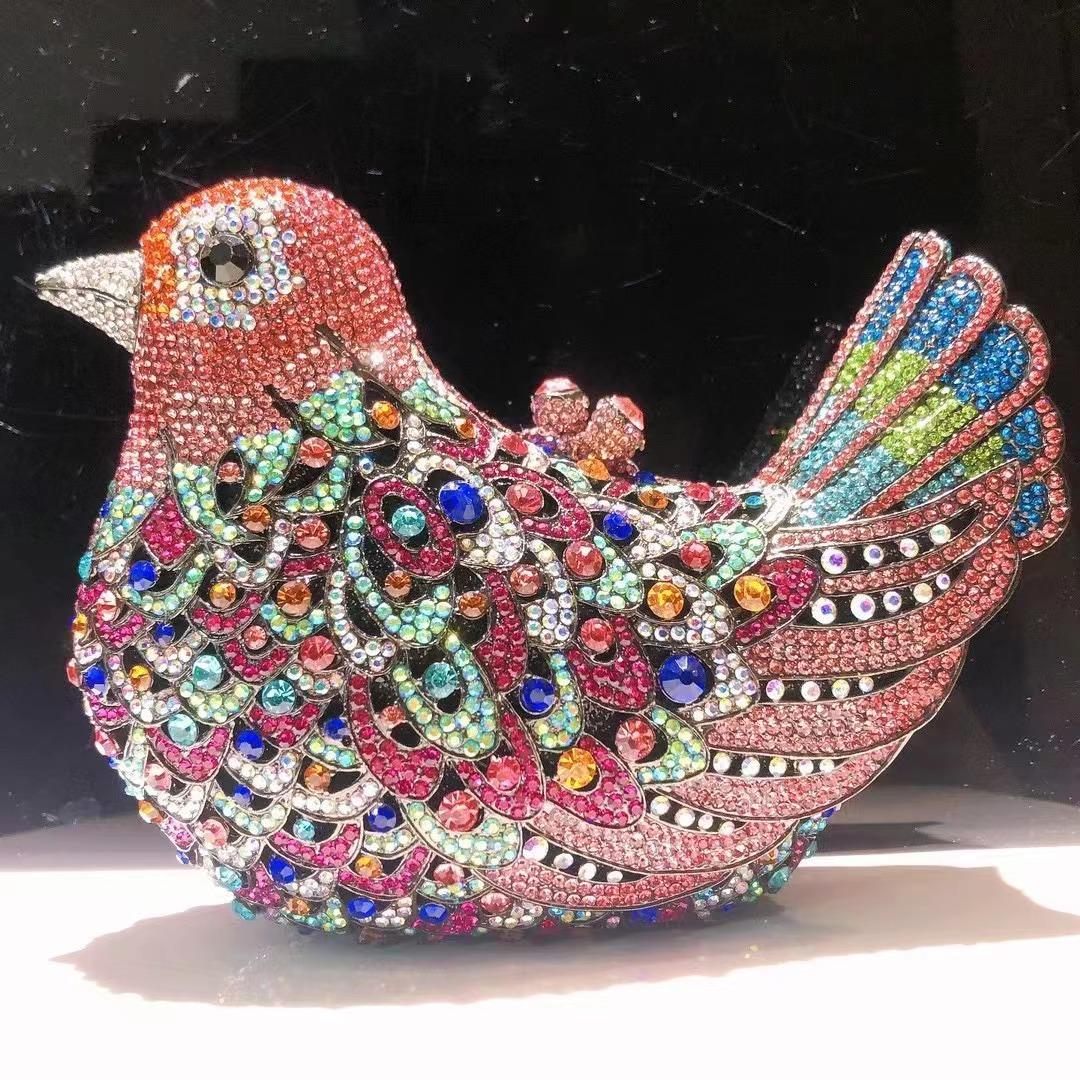 WHTUOHENGBird Shape Rhinestone Clutch Green/White/Red 14 C0lors Designer Women’s Diamond Clutches Crystal Party Wedding Purse 19cmX14cmX5.5cm
WHTUOHENGBird Shape Rhinestone Clutch Green/White/Red 14 C0lors Designer Women’s Diamond Clutches Crystal Party Wedding Purse 19cmX14cmX5.5cm