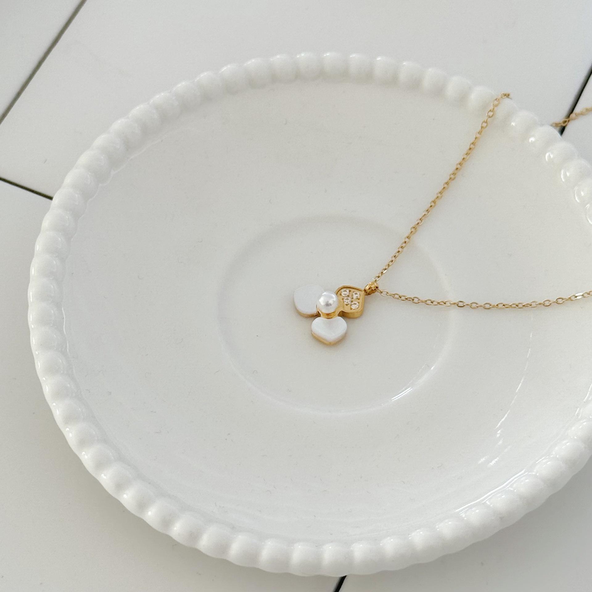 Korean Style Pearl & Diamond Flower Necklace - Women s Luxury Clavicle Chain Jewelry
Korean Style Pearl & Diamond Flower Necklace - Women s Luxury Clavicle Chain Jewelry