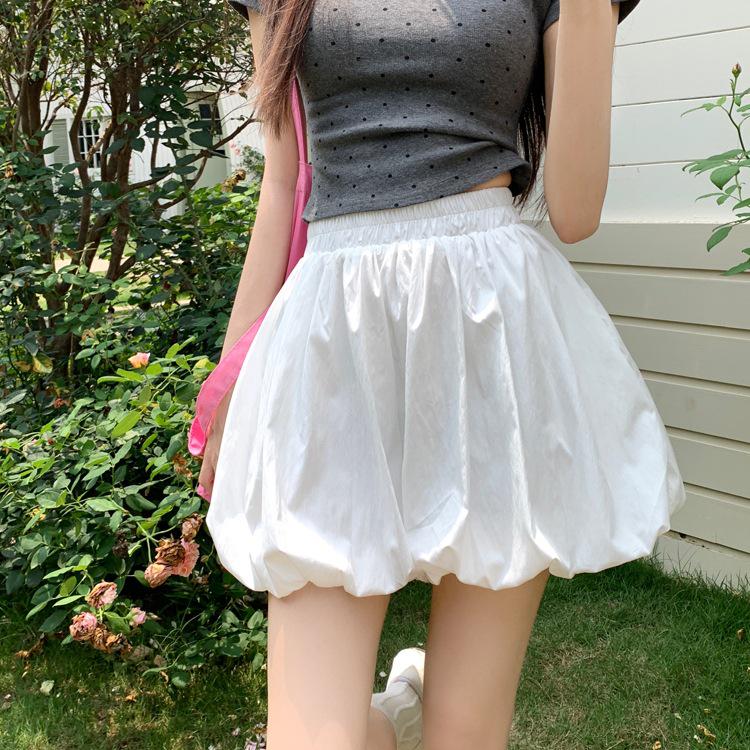 Elegance White Floral Pleated Mini Skirt: Versatile Summer 2025 Slimming Design XL (60-67.5 kg)
Elegance White Floral Pleated Mini Skirt: Versatile Summer 2025 Slimming Design XL (60-67.5 kg)