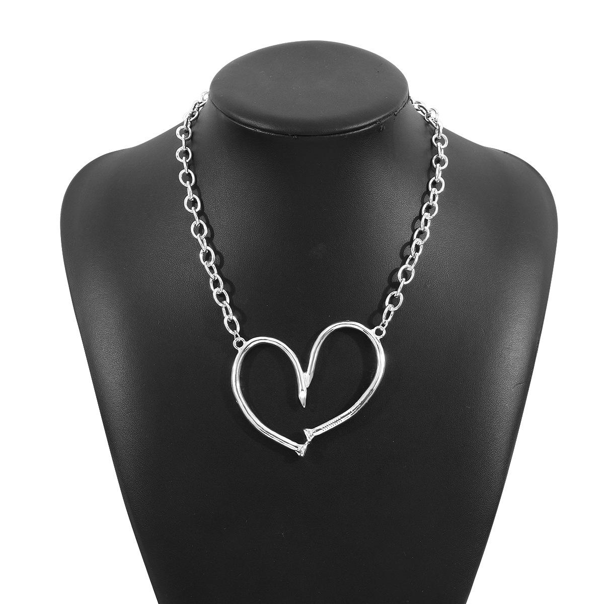 Women European Summer New Simple Alloy Necklace Light Luxury Minimalist Hollow Heart Pendant Clavicle Necklace білий
Women European Summer New Simple Alloy Necklace Light Luxury Minimalist Hollow Heart Pendant Clavicle Necklace білий