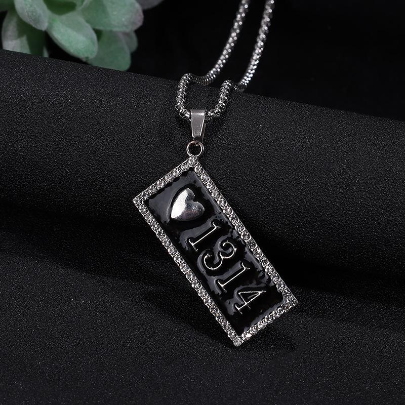 Diamond Love You 1314 кулон ожерелье женская личность модная одежда кулон уличное украшение в стиле хип-хоп
Diamond Love You 1314 кулон ожерелье женская личность модная одежда кулон уличное украшение в стиле хип-хоп
