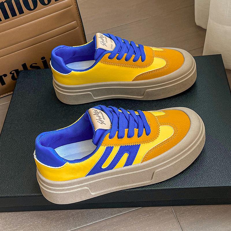 Versatile with wide-leg pants heightening women s shoes platform German training shoes 2025 spring new popular casual sports shoes fashion 40
Versatile with wide-leg pants heightening women s shoes platform German training shoes 2025 spring new popular casual sports shoes fashion 40