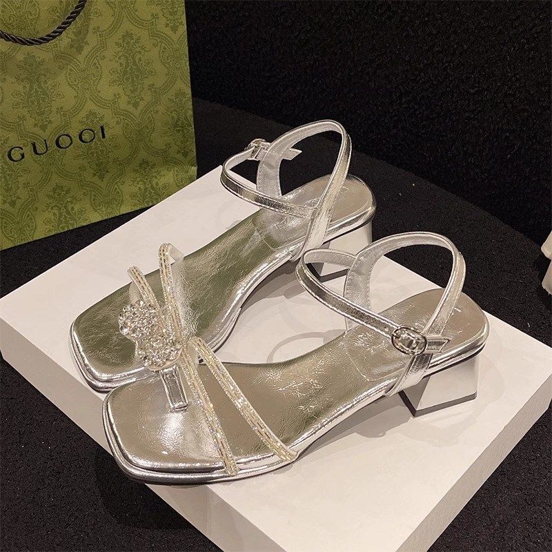 Летние босоножки на толстом каблуке, женская верхняя одежда со стразами, универсальные босоножки на среднем каблуке Fairy Wind Word с босоножками на среднем каблуке 37
Летние босоножки на толстом каблуке, женская верхняя одежда со стразами, универсальные босоножки на среднем каблуке Fairy Wind Word с босоножками на среднем каблуке 37