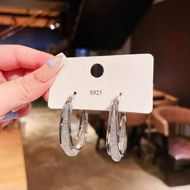 Темперамент Женщины Призма Клипса Сетевые Серьги Микро Инкрустированные Независимые Серьги серебряный
Темперамент Женщины Призма Клипса Сетевые Серьги Микро Инкрустированные Независимые Серьги серебряный