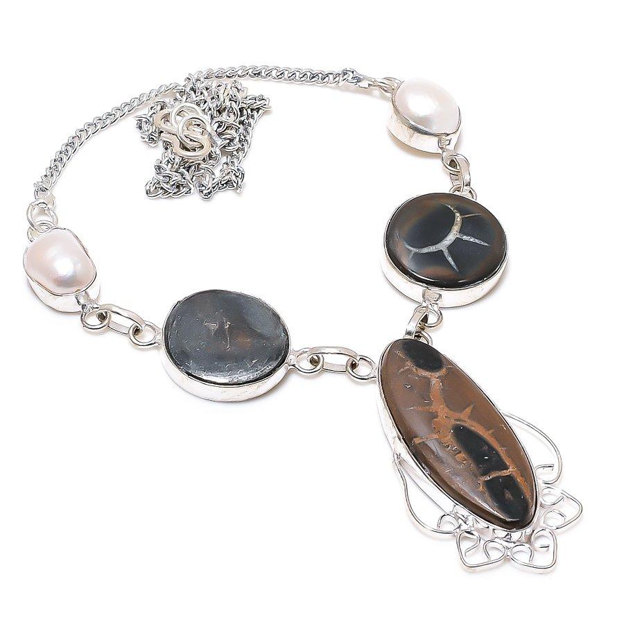Mud Crack Fossil, Pearl Gemstone 925 Sterling Silver Jewelry Necklace 18 L3E52 коричневый
Mud Crack Fossil, Pearl Gemstone 925 Sterling Silver Jewelry Necklace 18 L3E52 коричневый