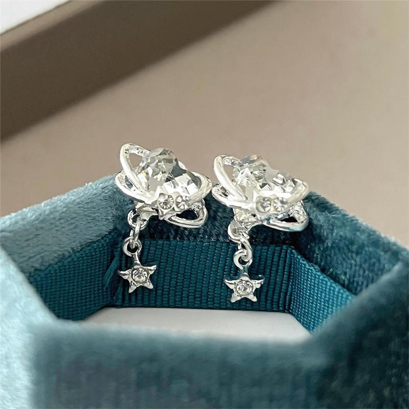 2024 Popular Shiny Zircon pendientes Earrings For Women Luxury Trend Romantic Aesthetic Zircon Aretes
2024 Popular Shiny Zircon pendientes Earrings For Women Luxury Trend Romantic Aesthetic Zircon Aretes