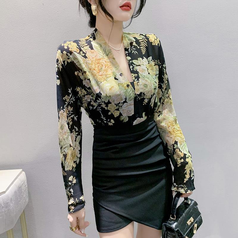 Новая летняя модная блузка из шифона с принтом - с длинным рукавом, V-образным вырезом на пуговицах, свободного кроя, женский топ для защиты от солнца, в наличии Extra Large
Новая летняя модная блузка из шифона с принтом - с длинным рукавом, V-образным вырезом на пуговицах, свободного кроя, женский топ для защиты от солнца, в наличии Extra Large