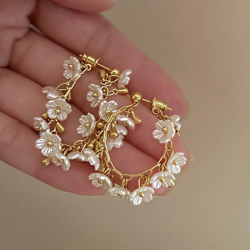 Fashion Camellia Flower Petal Dangle Earrings for Women Luxury Designer Removable Tassel Earrings Temperament Jewelry Gift
Fashion Camellia Flower Petal Dangle Earrings for Women Luxury Designer Removable Tassel Earrings Temperament Jewelry Gift
