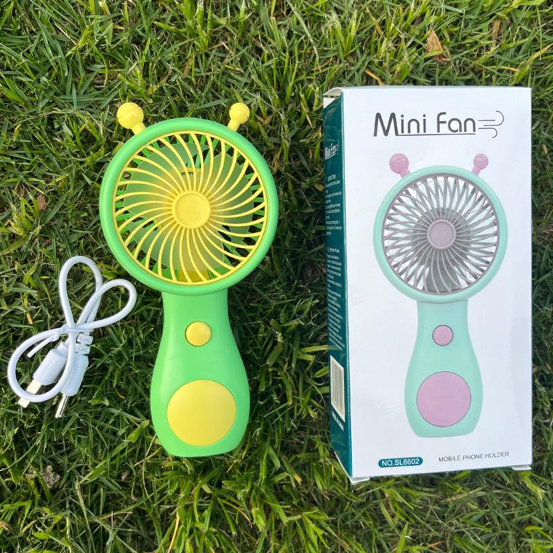 Snail Portable Rechargeable Mini Fan - Silent Handheld for Summer Dormitory & Outdoor Use Default
Snail Portable Rechargeable Mini Fan - Silent Handheld for Summer Dormitory & Outdoor Use Default