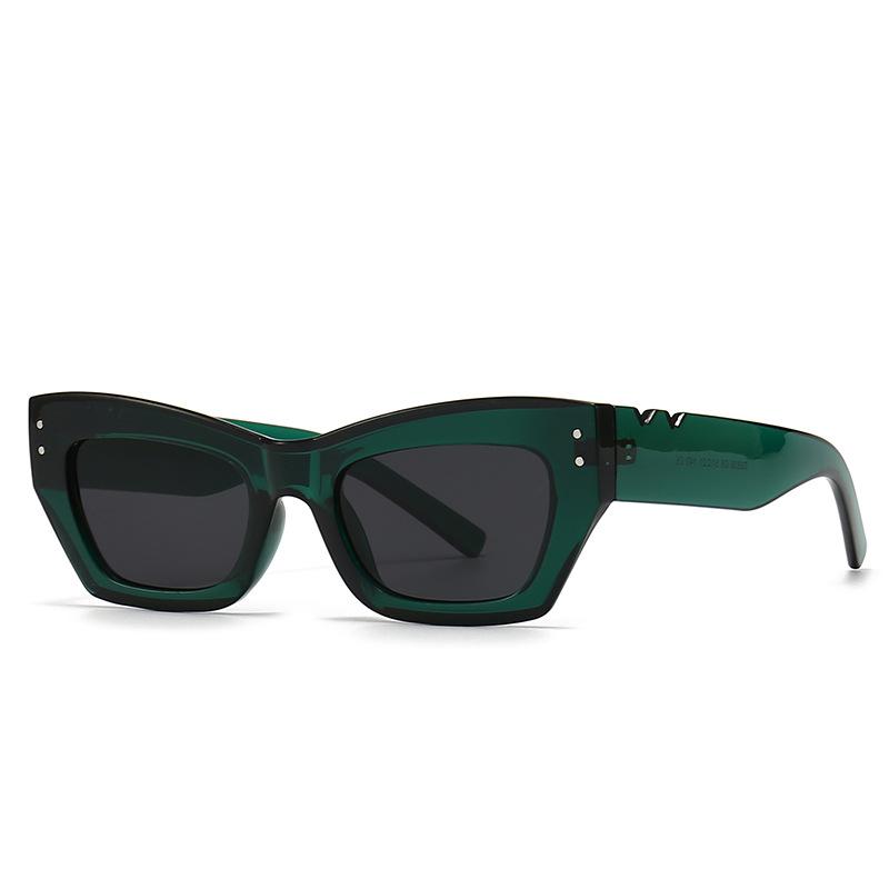 New in Fashion Brand Designer Cat Eye Women Sunglasses For Female Gradient Vintage Rivet Sun Glasses Luxury Sexy Ladies Eyewear
New in Fashion Brand Designer Cat Eye Women Sunglasses For Female Gradient Vintage Rivet Sun Glasses Luxury Sexy Ladies Eyewear