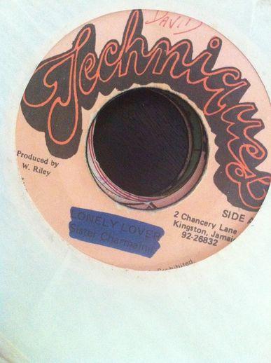 7inch Record THRILLER U - Mr. Lonely NONE Techniques Jamaica Reggae, Ska & Dub Used
7inch Record THRILLER U - Mr. Lonely NONE Techniques Jamaica Reggae, Ska & Dub Used