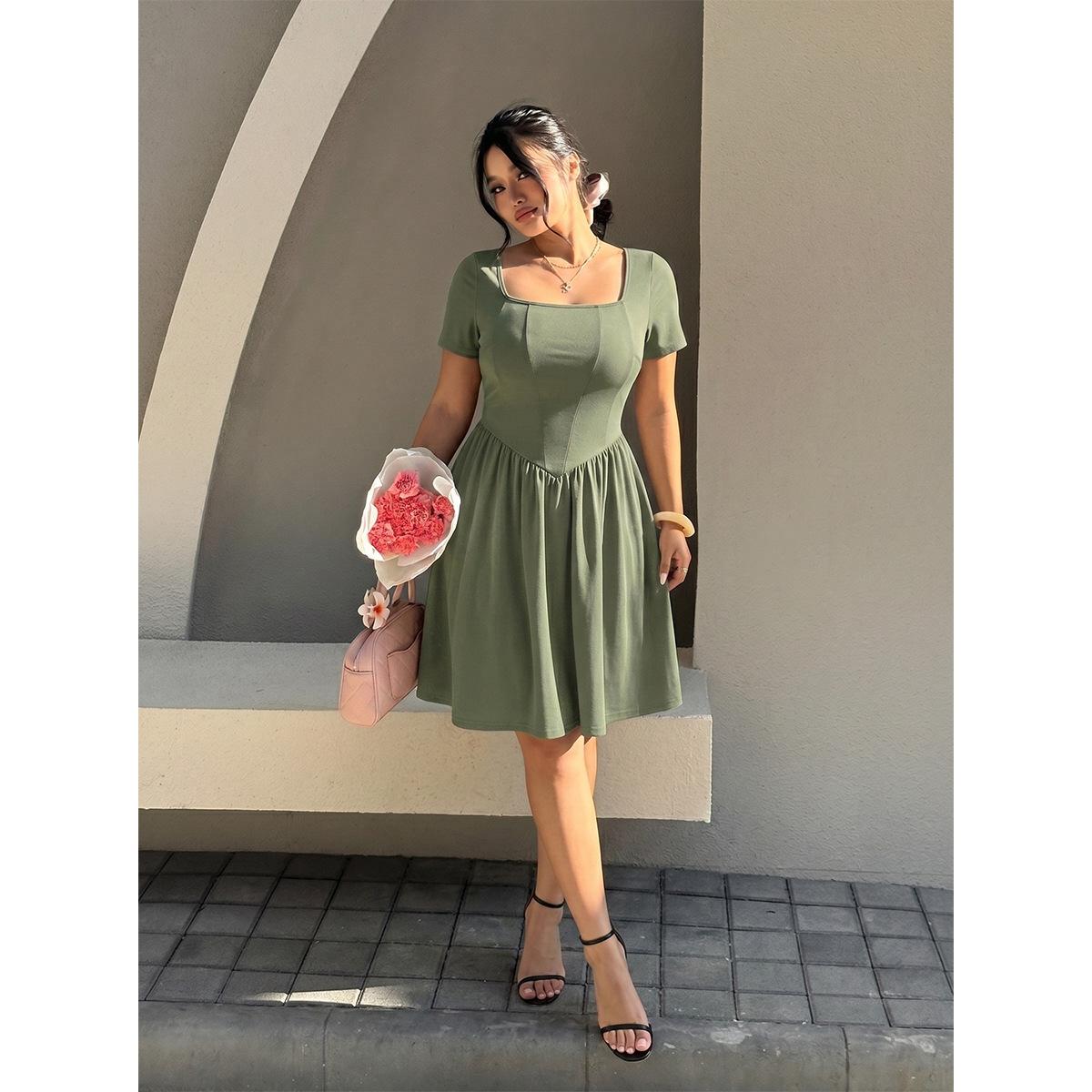 Plus-size Women s Square-neck Dress with Fishbone Waistline for Slimming Effect A-line Short Skirt for Slimming Short-sleeved Long Dress 4XL зелений
Plus-size Women s Square-neck Dress with Fishbone Waistline for Slimming Effect A-line Short Skirt for Slimming Short-sleeved Long Dress 4XL зелений