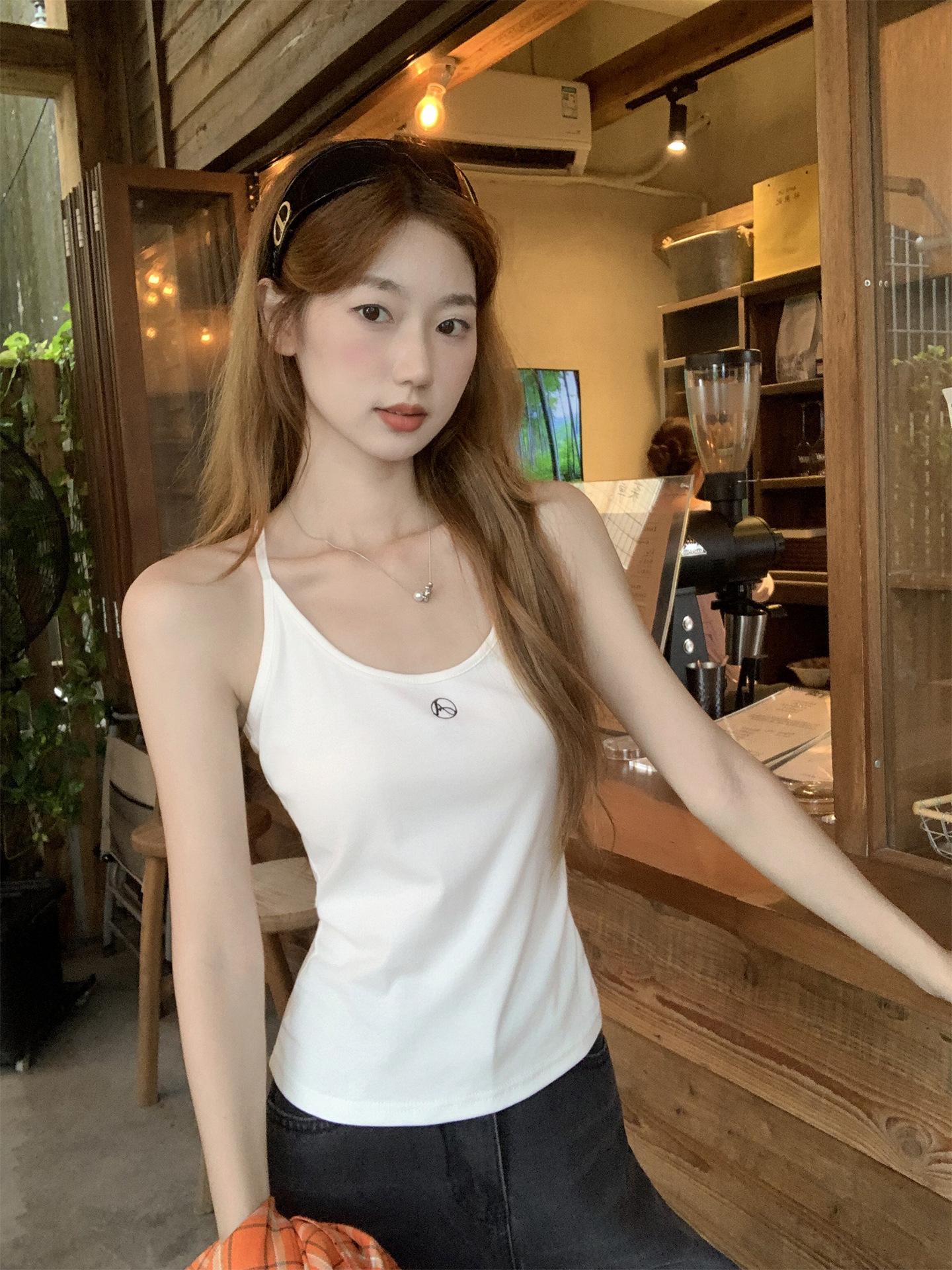 Summer super good looking ootd striped embroidered sling vest women s clothing sexy unique beautiful slim top L білий
Summer super good looking ootd striped embroidered sling vest women s clothing sexy unique beautiful slim top L білий