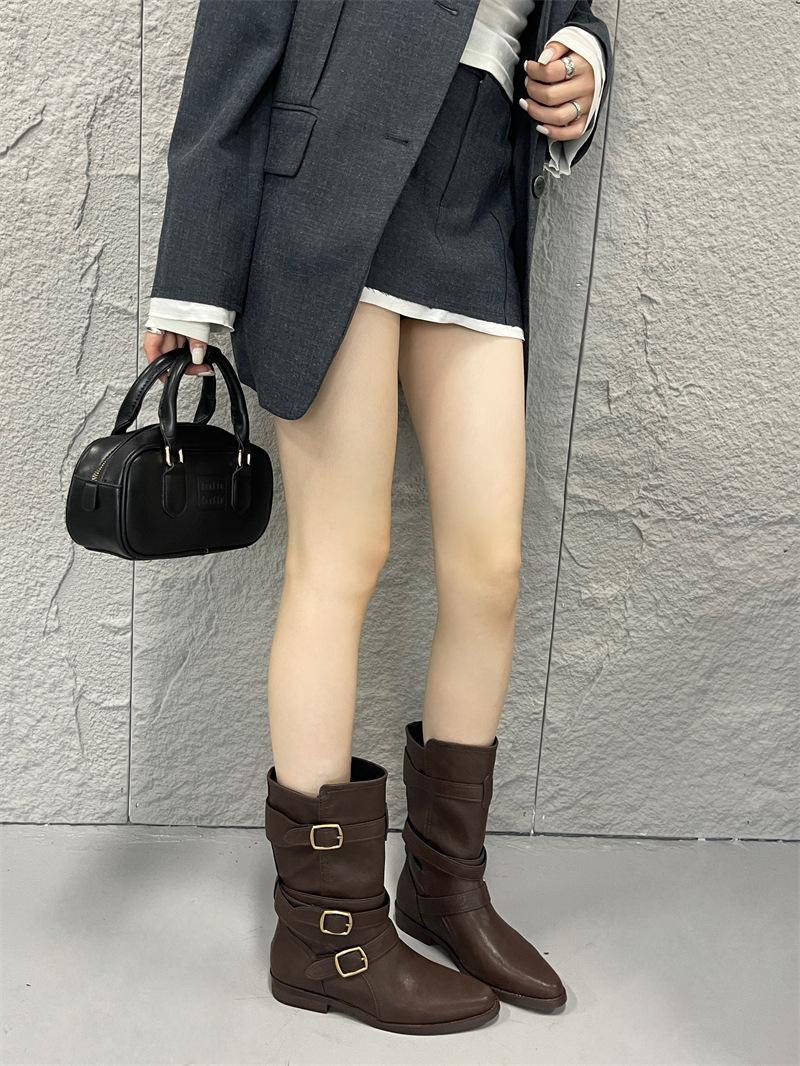 2025 new autumn and winter pointed short boots women s shoes 40 темно-коричневого
2025 new autumn and winter pointed short boots women s shoes 40 темно-коричневого