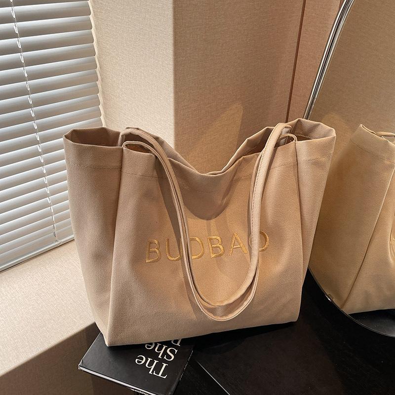 New large-capacity foreign style casual simple fashion shoulder bag handbag niche design personalized commuter tote bag хакі
New large-capacity foreign style casual simple fashion shoulder bag handbag niche design personalized commuter tote bag хакі
