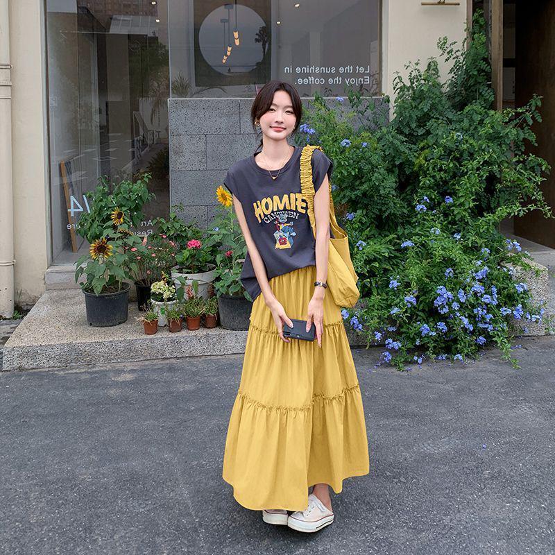 Plus Size Women s Casual Summer Skirt & T-Shirt Set - Letter Print Two-Piece L (80-110 jin)
Plus Size Women s Casual Summer Skirt & T-Shirt Set - Letter Print Two-Piece L (80-110 jin)