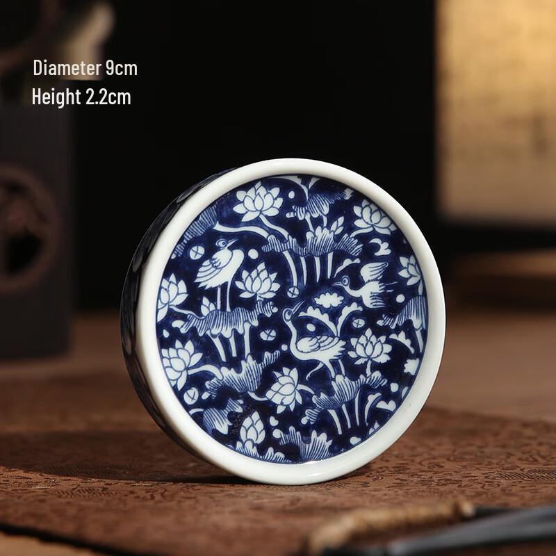 Чахун Подставка для крышки чайника из ретро сине-белого фарфора
Чахун Подставка для крышки чайника из ретро сине-белого фарфора