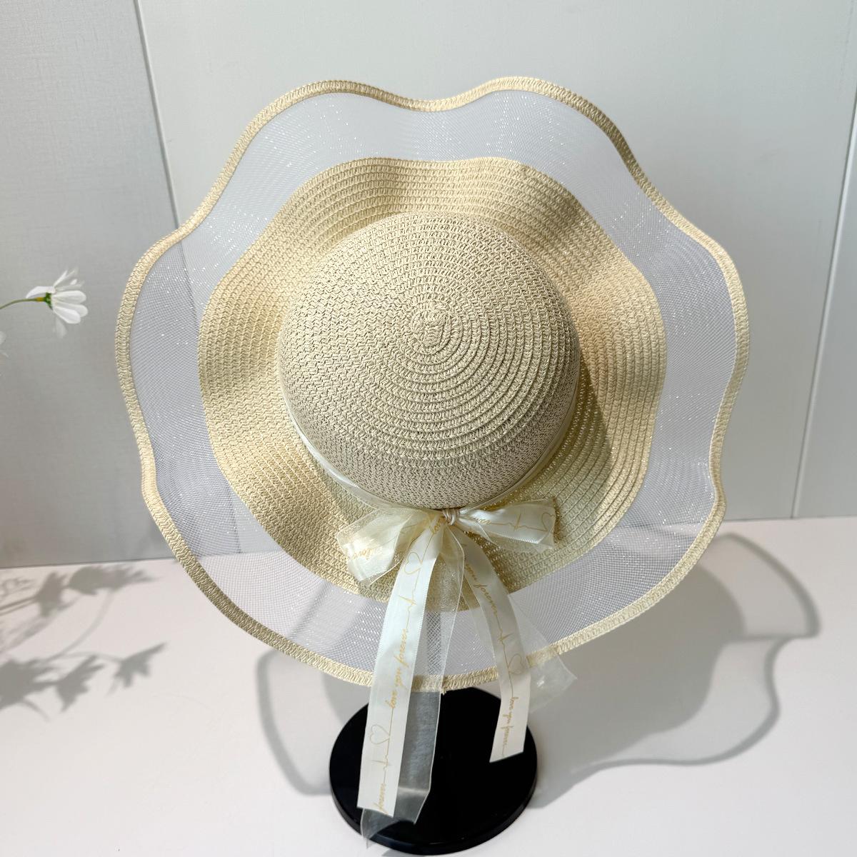 Женская летняя пляжная шляпа от солнца с широкими полями, соломенная шляпа с кружевными лентами для фотосессии, для прогулок на море M(56-58cm) бежевый
Женская летняя пляжная шляпа от солнца с широкими полями, соломенная шляпа с кружевными лентами для фотосессии, для прогулок на море M(56-58cm) бежевый