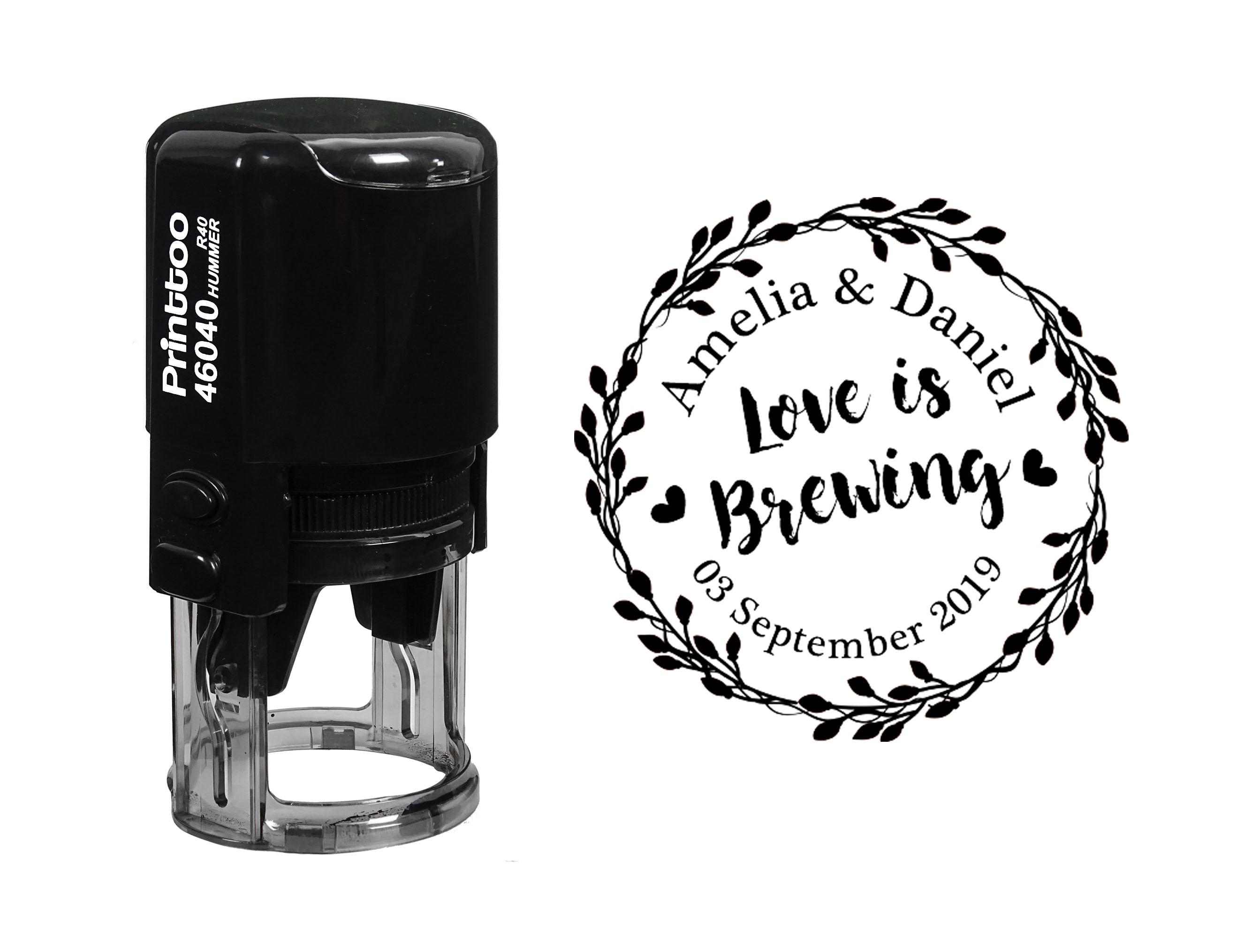 Printtoo Personalized Round Black Self Inking Wedding Favor Stamp Custom Love Is Brewing Heavy Duty Rubber Stamper-40 40 mm Diameter чёрный
Printtoo Personalized Round Black Self Inking Wedding Favor Stamp Custom Love Is Brewing Heavy Duty Rubber Stamper-40 40 mm Diameter чёрный