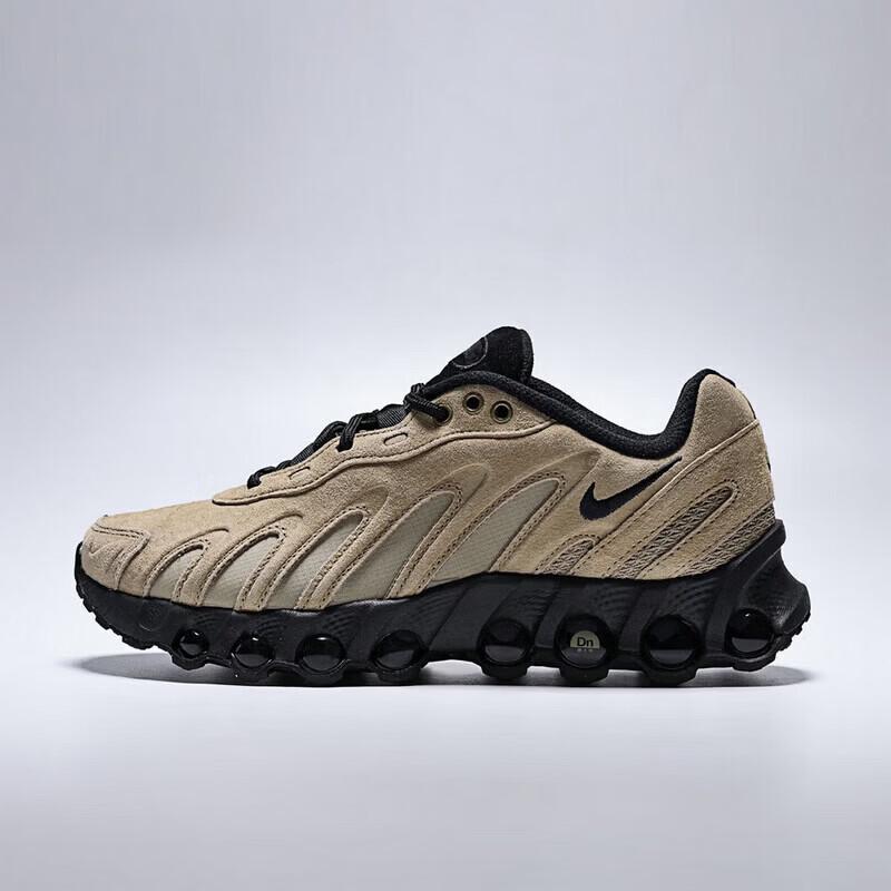 Nike Women s Air Max DN8 LTR Sneakers 39
Nike Women s Air Max DN8 LTR Sneakers 39