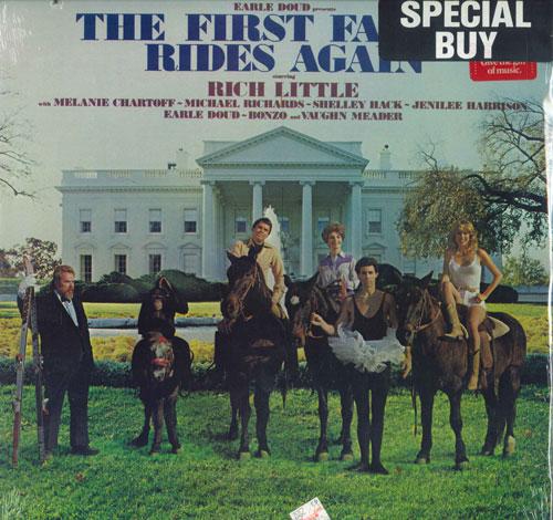 LP Record RICH LITTLE, MELANIE CHARTOFF - MIC - The First Family Rides Again NB133248 The Boardwalk E 1981 US Comedy & Spoken Word
LP Record RICH LITTLE, MELANIE CHARTOFF - MIC - The First Family Rides Again NB133248 The Boardwalk E 1981 US Comedy & Spoken Word