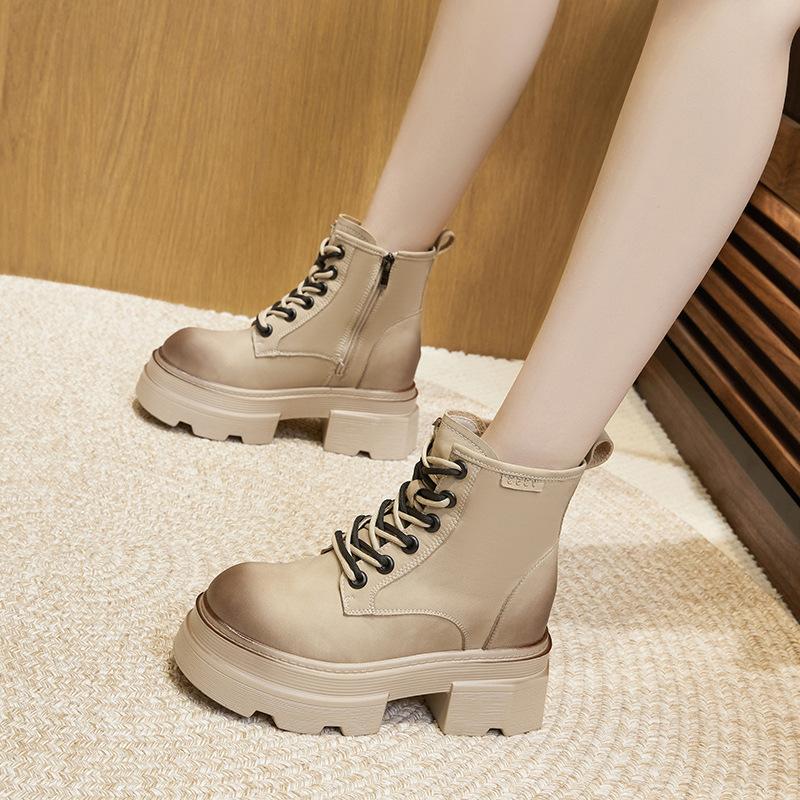 Inner heightening Martin boots women s autumn and winter new retro medium boots children s versatile thick-soled British lace-up short boots 33 чорний
Inner heightening Martin boots women s autumn and winter new retro medium boots children s versatile thick-soled British lace-up short boots 33 чорний