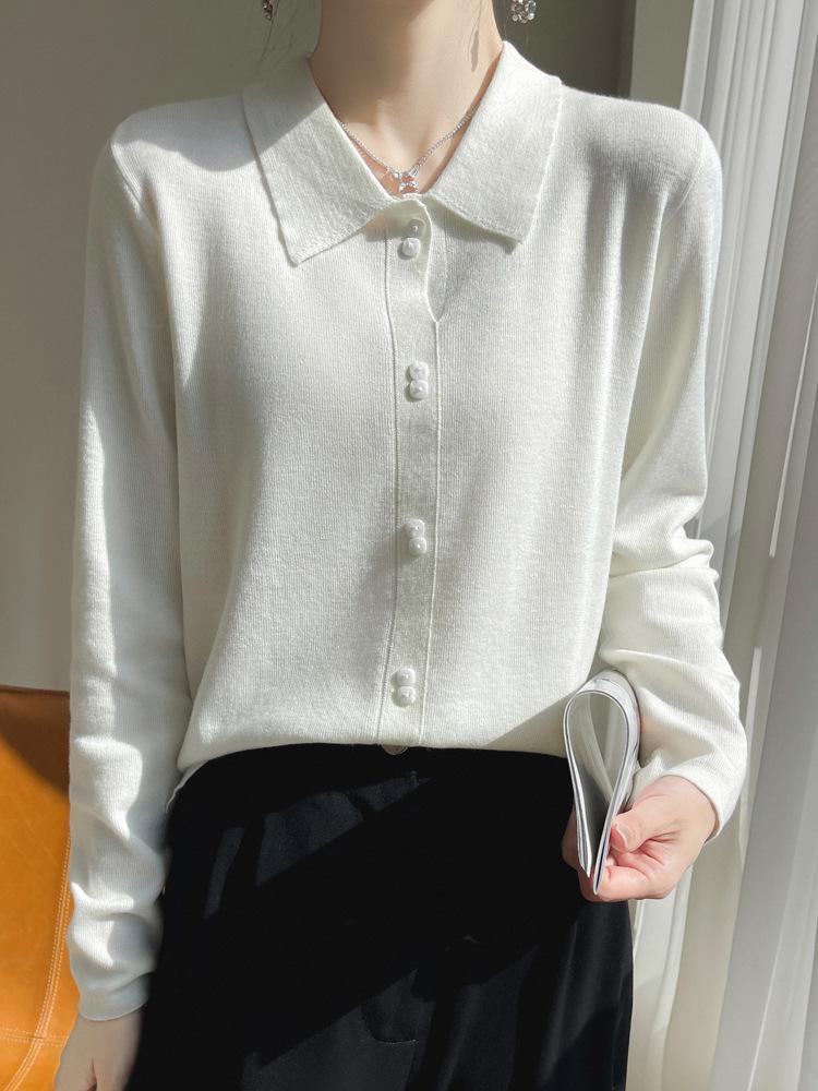 Women s Luxury Lightweight Wool Polo Collar Knit Pullover - New Spring/Summer Arrival, Solid Color, Long Sleeve. Medium
Women s Luxury Lightweight Wool Polo Collar Knit Pullover - New Spring/Summer Arrival, Solid Color, Long Sleeve. Medium