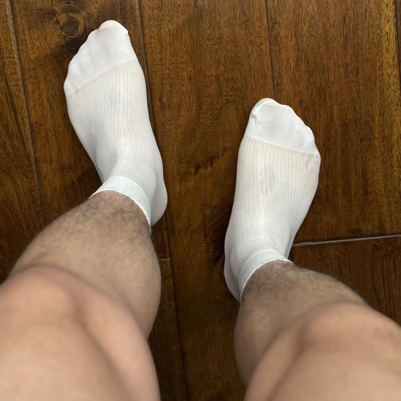 ZNINEG Japanese Men s Formal Vertical Stripe Nylon Stockings One Size, Regular Thickness, Straight with No Heel
ZNINEG Japanese Men s Formal Vertical Stripe Nylon Stockings One Size, Regular Thickness, Straight with No Heel