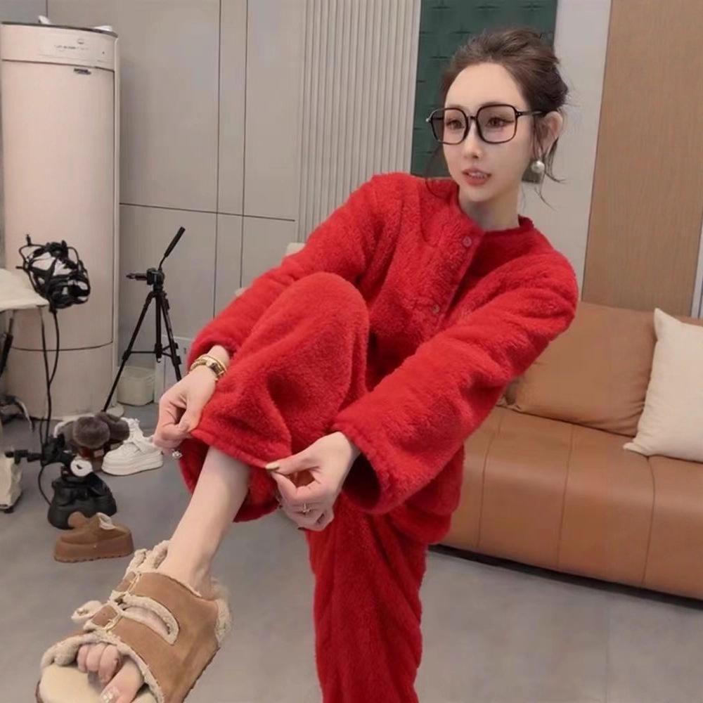 2026 Winter Outfit: Korean-Style Sherpa Hoodie Set with Relaxed Vibe & Red Christmas Zodiac Theme M
2026 Winter Outfit: Korean-Style Sherpa Hoodie Set with Relaxed Vibe & Red Christmas Zodiac Theme M